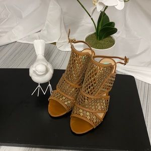 Vince Camuto heels